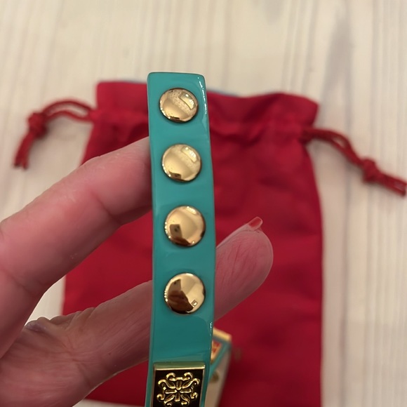 Rustic Cuff turquoise gold logos double wrap bracelet. Exceptional condition - Picture 4 of 7